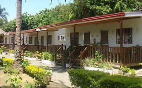 Isla Hayahay Beach Resort And Restaurant